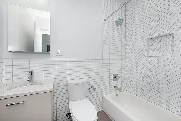 Rented by Bold New York | media 30