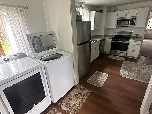 2nd image of 921 Franklin Ave