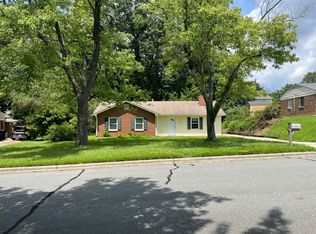 2241 Buckingham Ct, Burlington, NC 27217