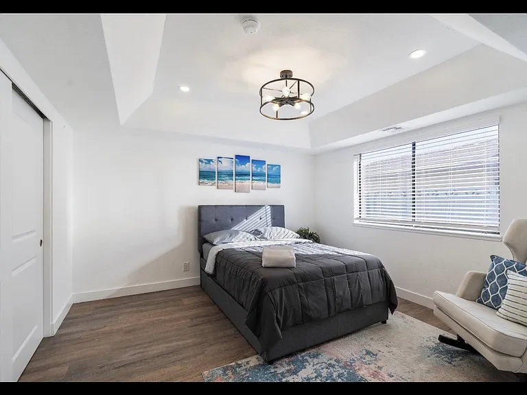 712 Glen Abbey Cir — Photo 14