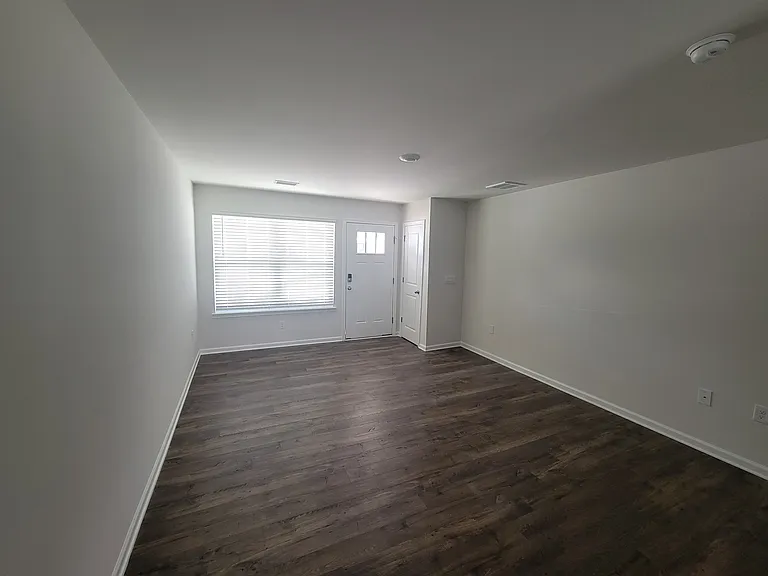 110 Clear Creek Ln — Photo 8