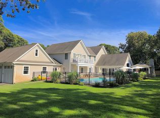 76 W Tiana Rd #A, Hampton Bays, NY 11946