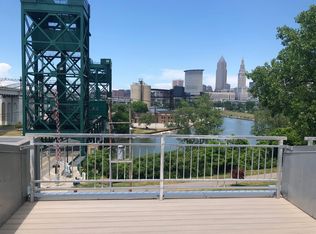 1931 Columbus Rd, Cleveland, OH 44113