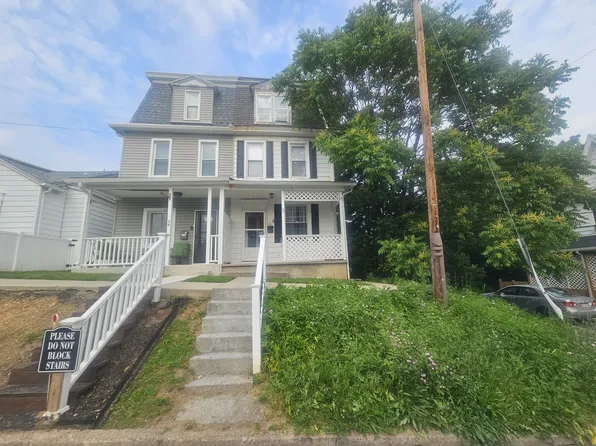 26 Laurel St, Harrisburg, PA 17109