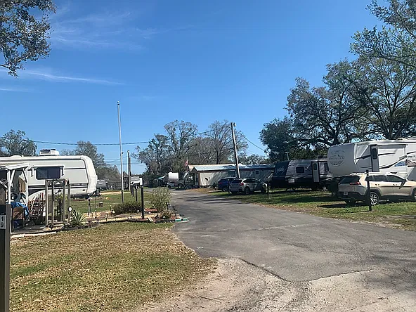 5617 US Highway 98 N