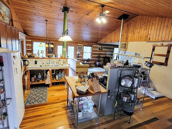 4th image of 5691 Jackson Rd