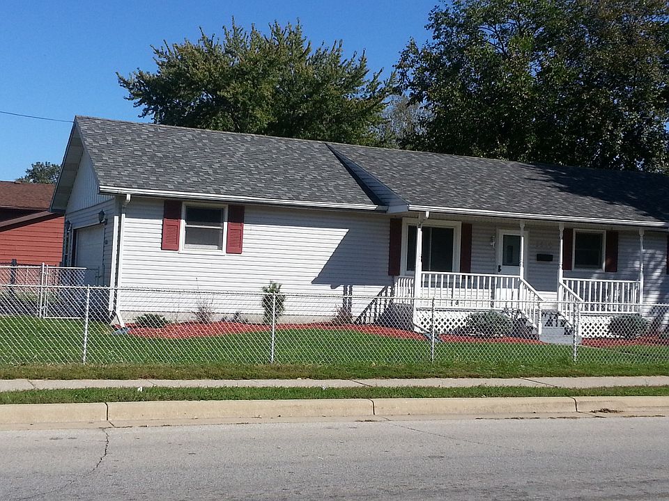 1st image of 3606 E 171st St
