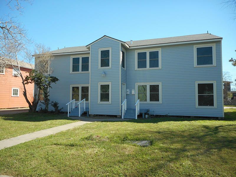 1st image of 825 Indiana Ave APT 2