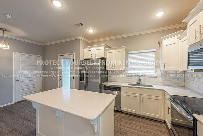 1271 N Corsica Dr — Photo 6