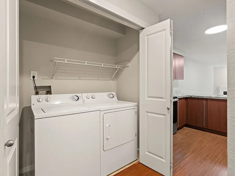 11309 NE 128th St #F104 — Photo 5