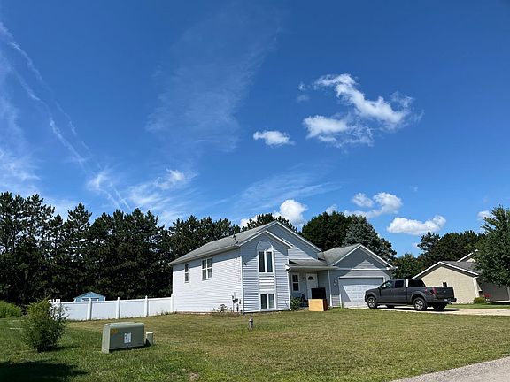 3rd image of 1748 River Bend Dr