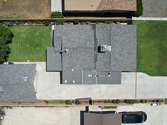 4th image of 12252 Sungrove St