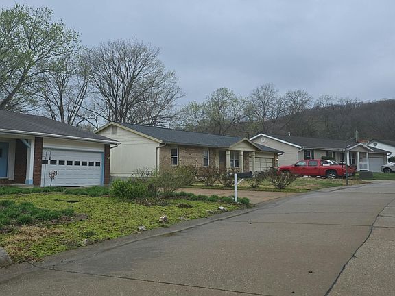 3rd image of 2050 Donnell Dr