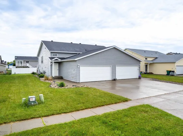 1131 38 1/2 Ave W, West Fargo, ND 58078