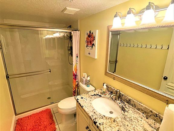 4th image of 425 Buchanan Ave Unit 209