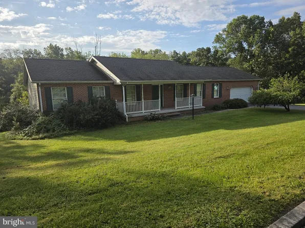 85 White Rd, Gettysburg, PA 17325