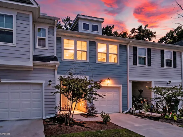 493 Trotters Ln, Moncks Corner, SC 29461