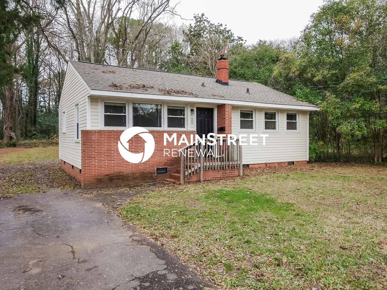 2124 Highland St — Photo 3
