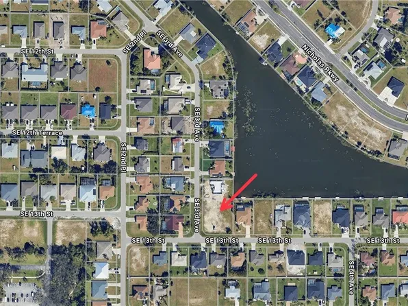 307 SE 13th St, Cape Coral, FL 33990