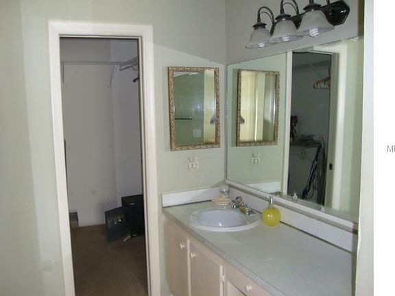 5th image of 14130 Rosemary Ln APT 1310