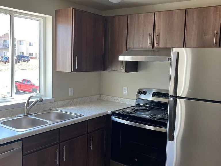 2606 Apache Court Suites 101 4 #201-301 — Photo 4