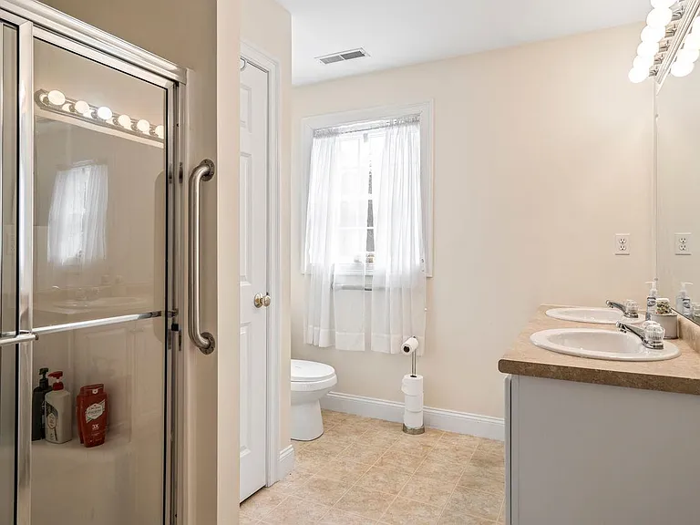 20 Ordway Ln — Photo 19
