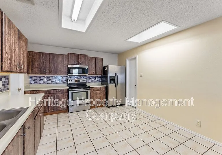 6863 Cypress Mist Dr — Photo 17