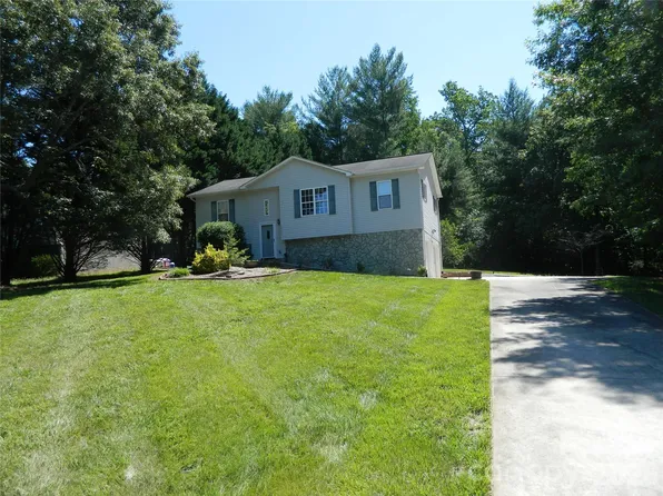 5320 Eider Ln, Granite Falls, NC 28630