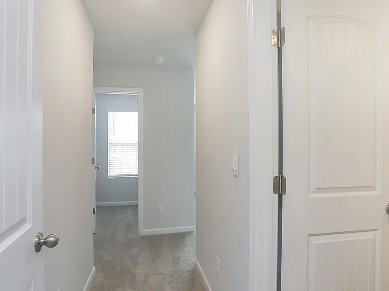 250 Hazel Ln — Photo 34