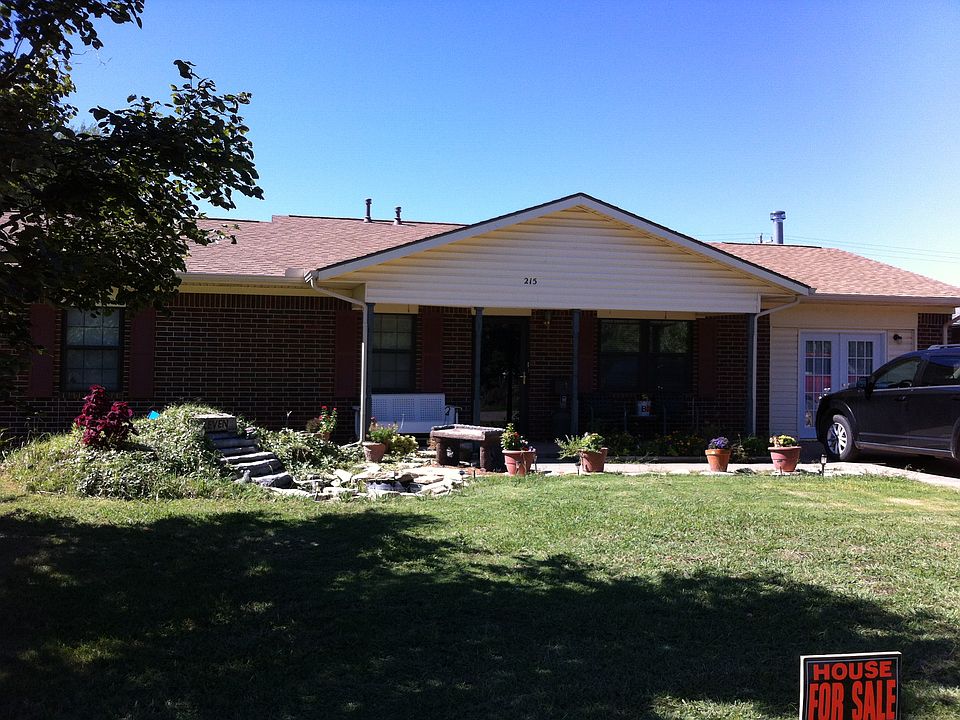 1st image of 215 N N Ave