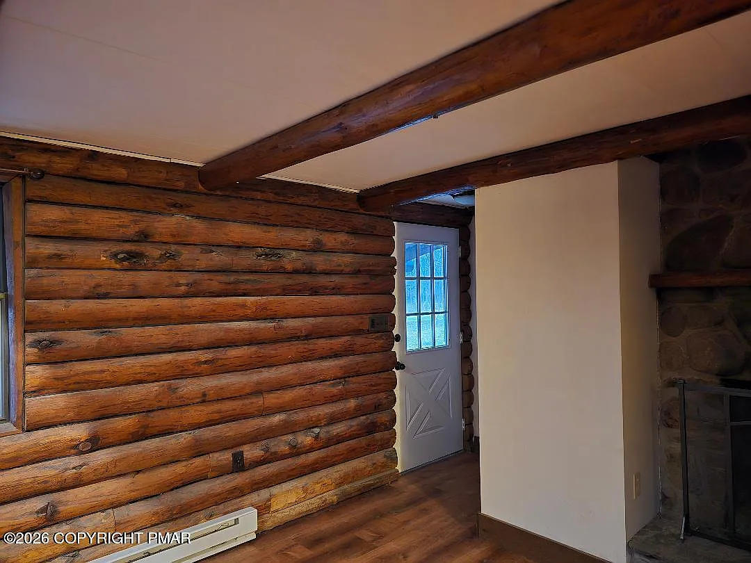 2 bed, 1.0 bath, 864 sqft, $1,850 — Photo 3
