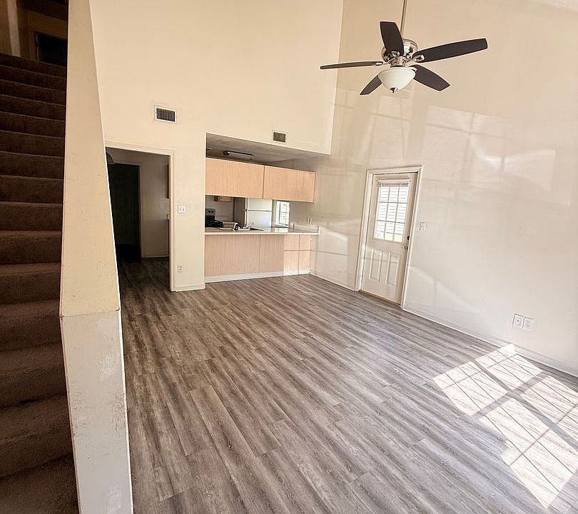 1st image of 2285 Hartsfield Rd #2