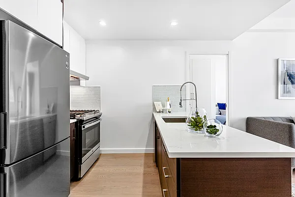 Rented by Modern Spaces | media 33