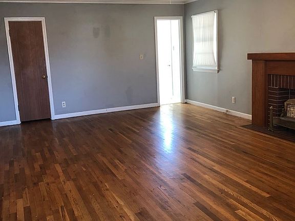 4th image of 1613 SW 35th Ave #A