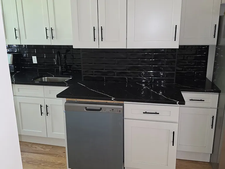 404 Logan St #2 — Photo 6
