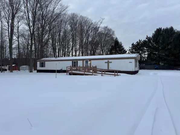 1744 Compton Ct, Grawn, MI 49637