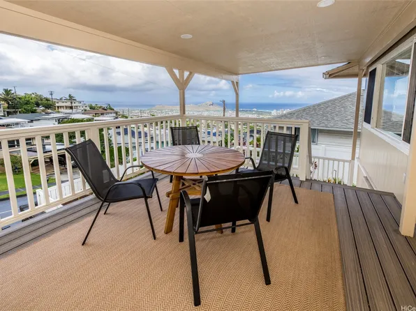 1938 Bertram St, Honolulu, HI 96816