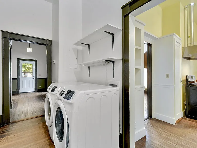 304 Olive St — Photo 14