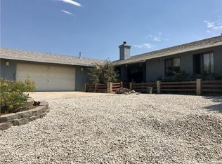 10971 Adobe Rd, Oak Hills, CA 92344