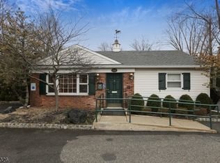 118 Columbia Tpke, Florham Park, NJ 07932