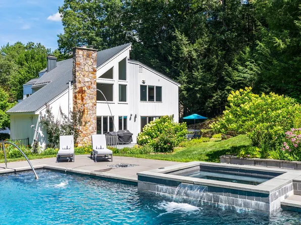 136 Shoddy Mill Road, Glastonbury, CT 06033