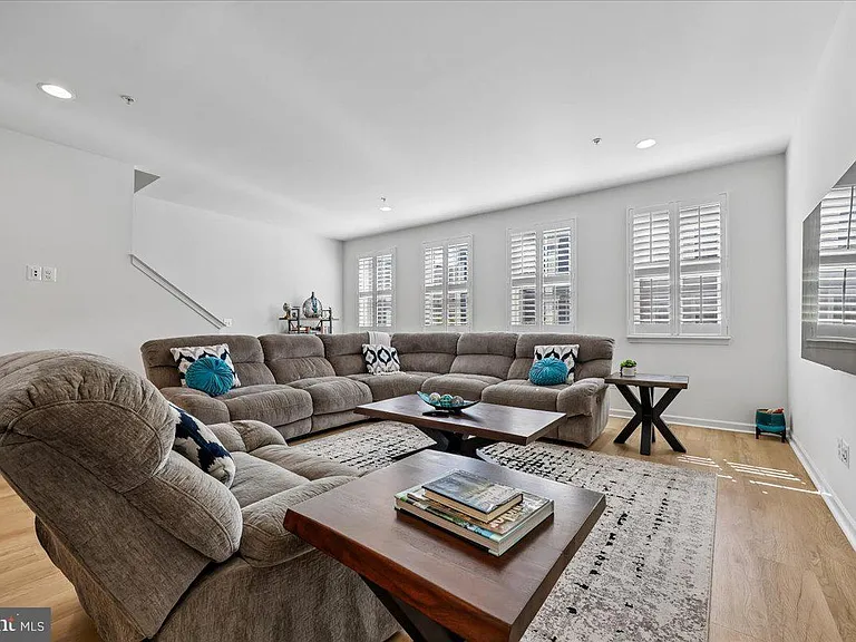14311 Summit View Ln — Photo 6