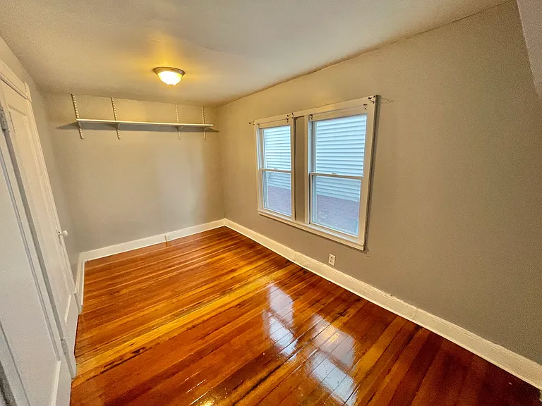 142 Paine St #1 — Photo 7