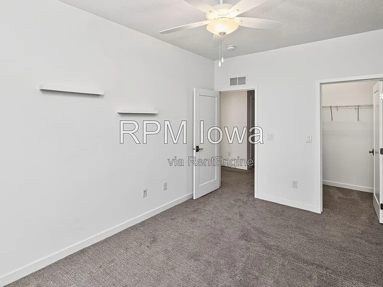 244 E Center St — Photo 18