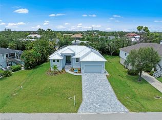 18031 Parkridge Ct, Fort Myers, FL 33908