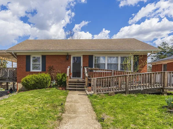 339 Hillcrest Dr, Versailles, KY 40383