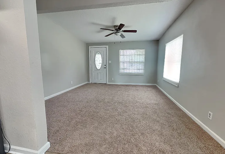 5306 Paris Ave — Photo 6