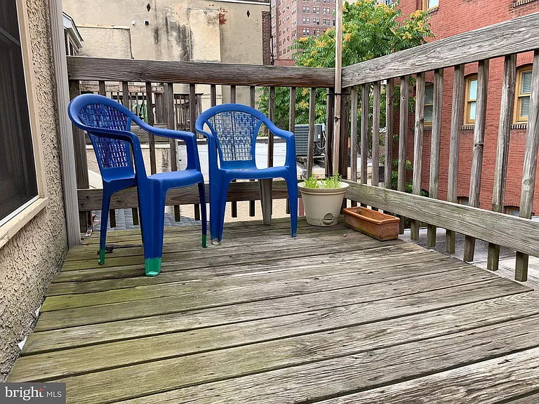 1209 Locust St #3F — Photo 14