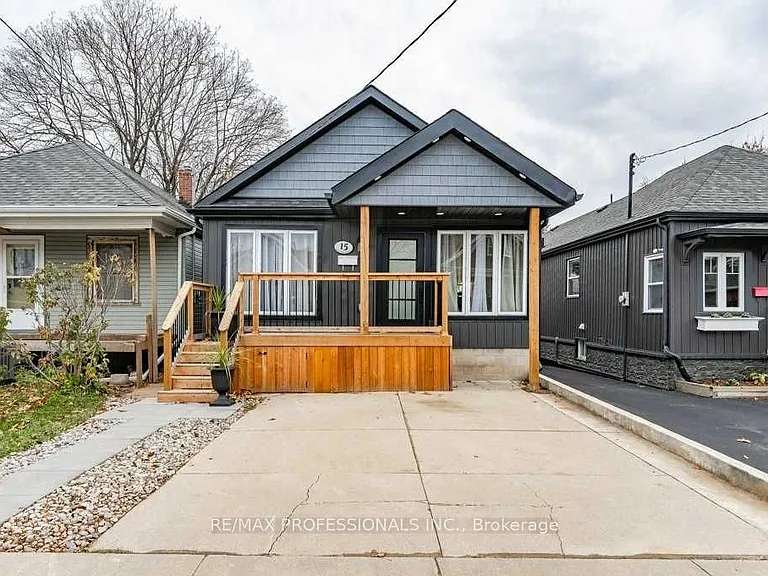 15 Wexford Ave N #LOWER — Photo 11
