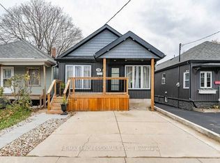 15 Wexford Ave N, Hamilton, ON L8H 4M2